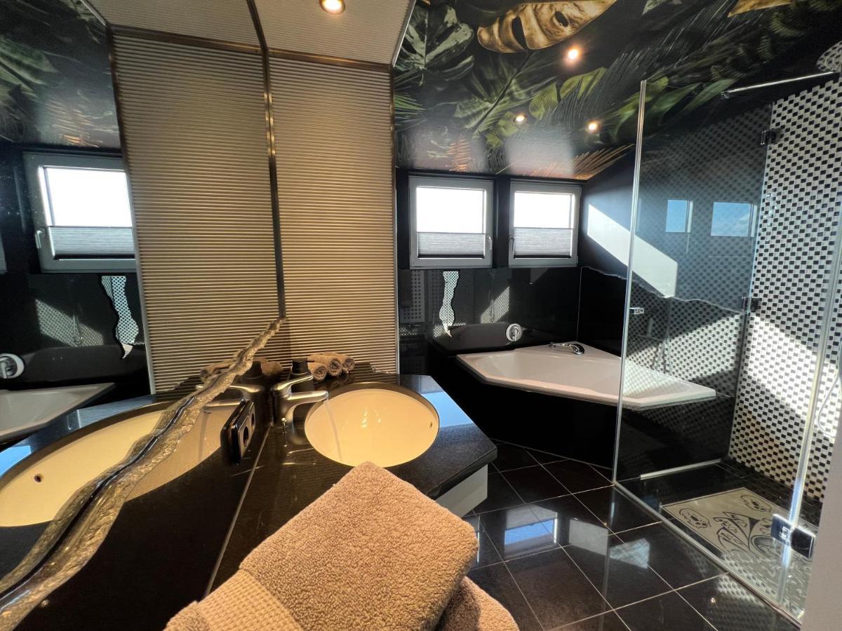 Luxus Loft Ueber Den Daechern Von Родинг Экстерьер фото